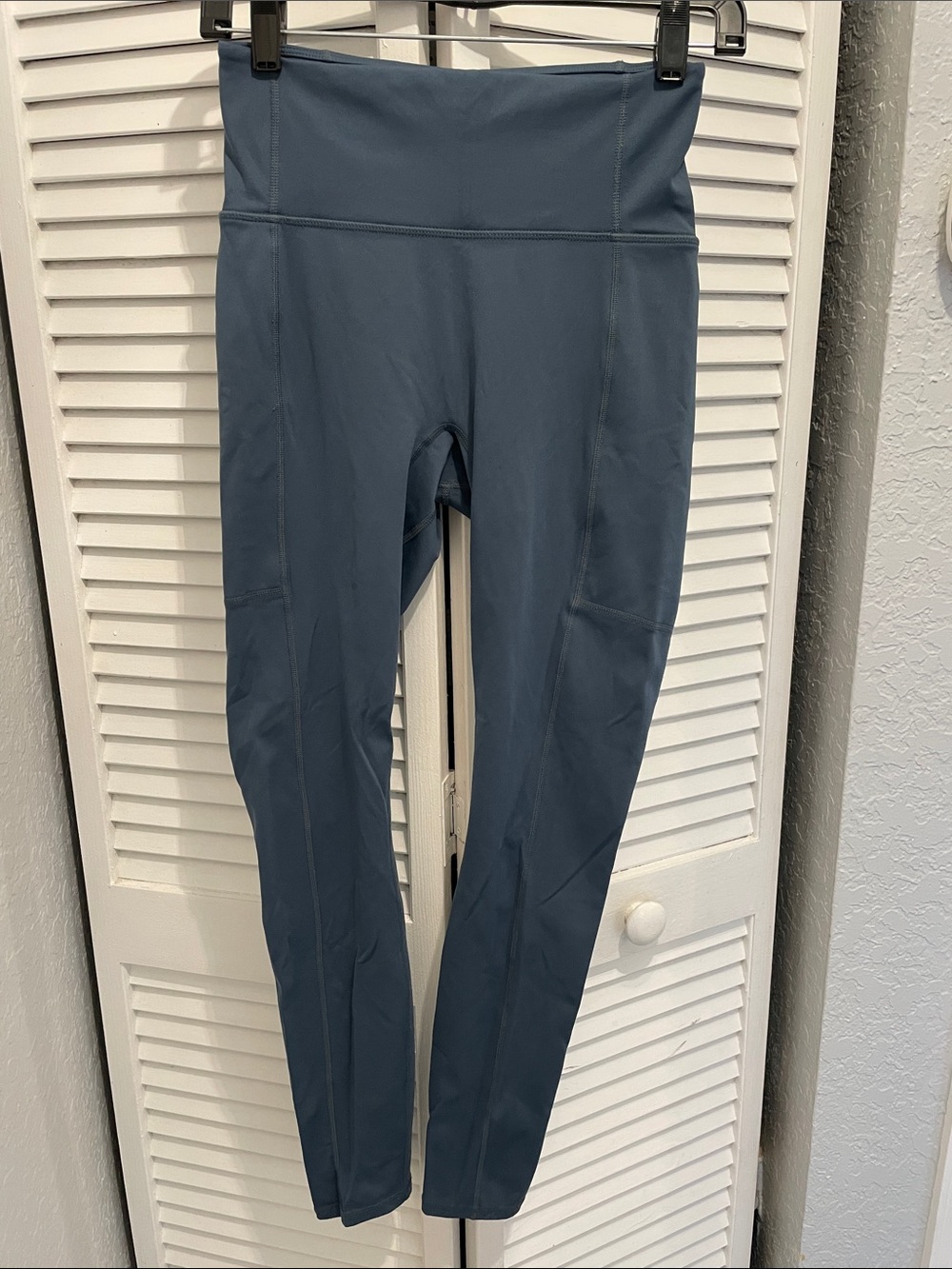 Fabletics Motion365 High-Waist Leggings in Slate Blue